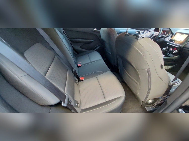 Renault Arkana 1.3 TCE 140CV foto 10